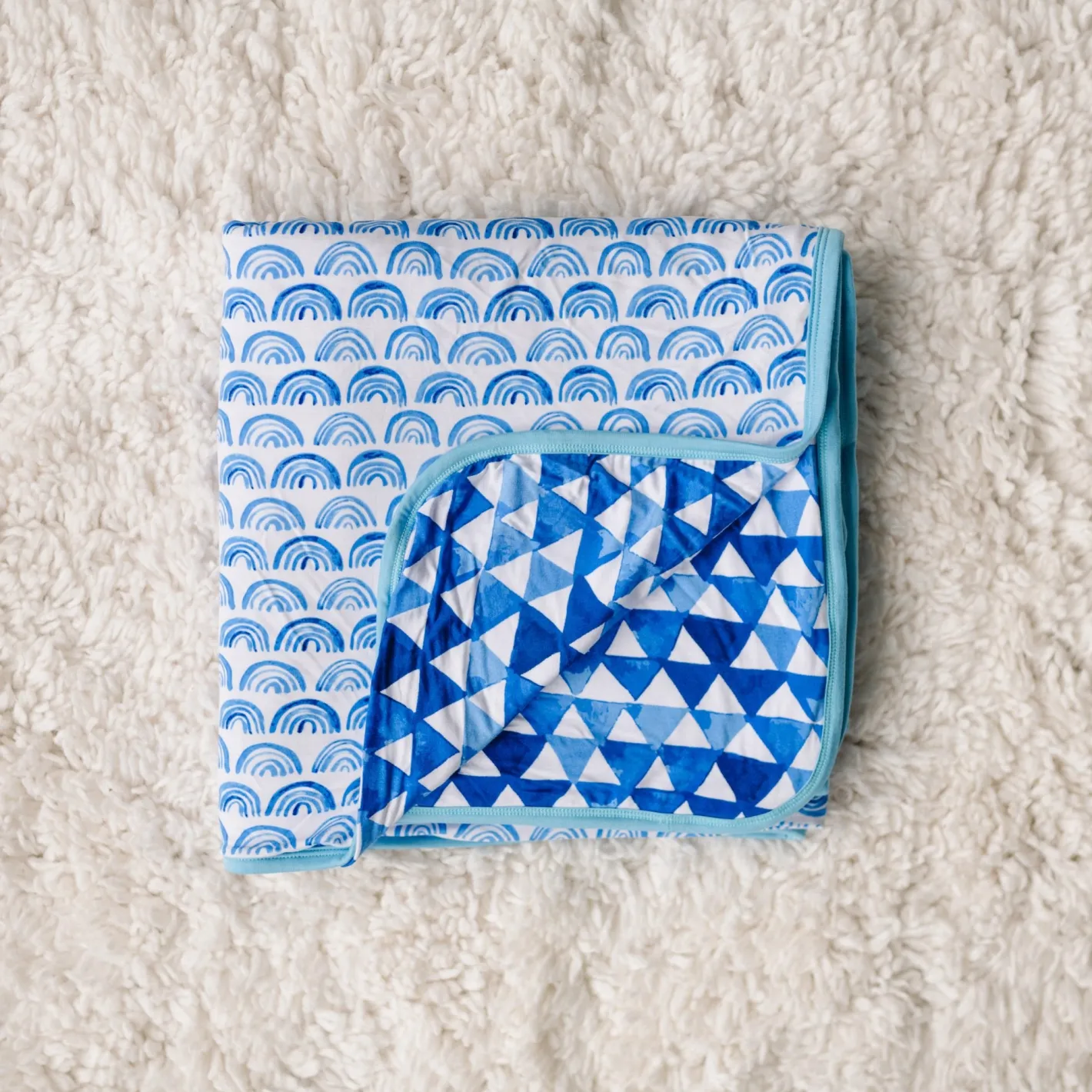 Cloud Blankets|Cloud Blankets<Little Sleepies Large Cloud Blanket® Blue Rainbows