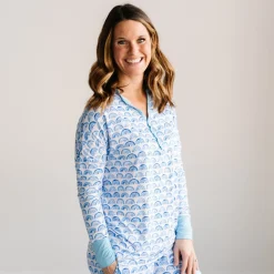 Mommy & Me|Mommy & Me<Little Sleepies Women's Pajama Top Blue Rainbows