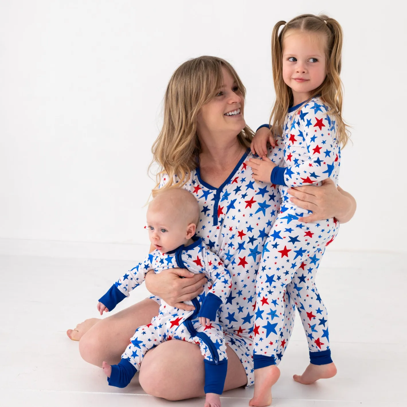 Mommy & Me|Mommy & Me<Little Sleepies Women's Short Sleeve Pajama Top Bright Stars