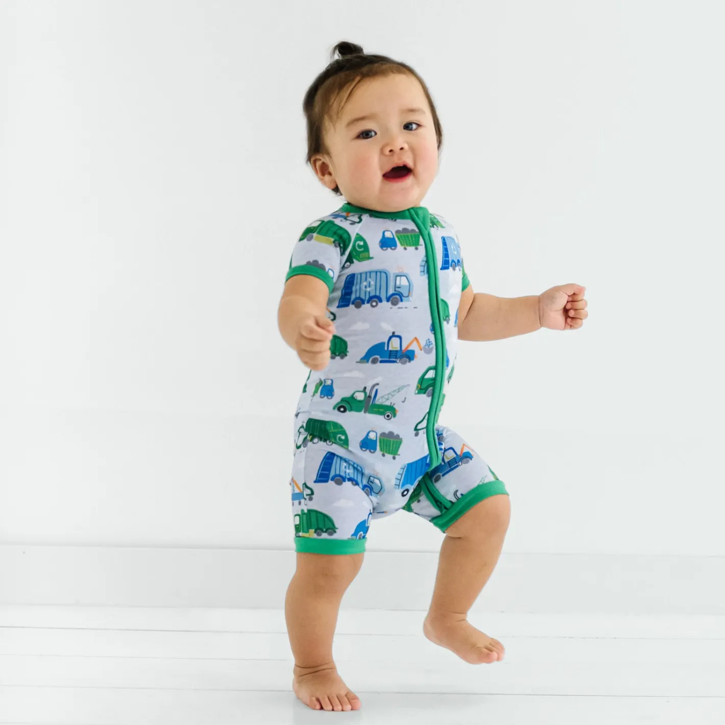 Zippies<Little Sleepies Shorty Zippy Clean Up Crew