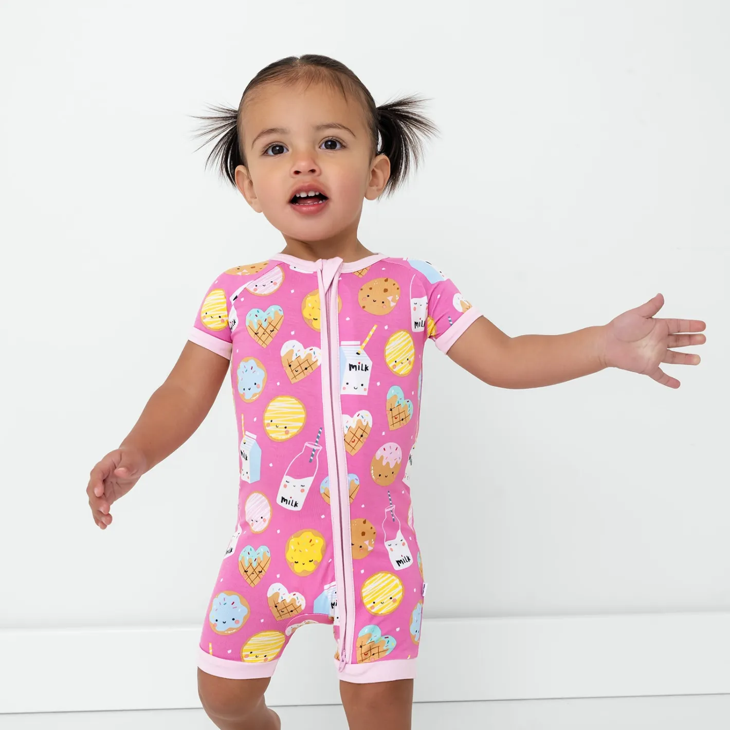 Zippies|Sibling Matching<Little Sleepies Shorty Zippy Cookies & Milk