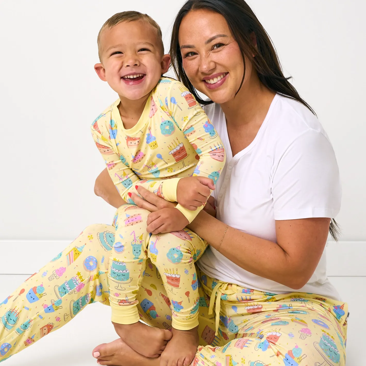 Mommy & Me|Mommy & Me<Little Sleepies Women's Pajama Pants Frosted Fun