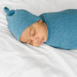 Layette|Swaddles<Little Sleepies Ribbed Swaddle & Hat Set Heather Blue
