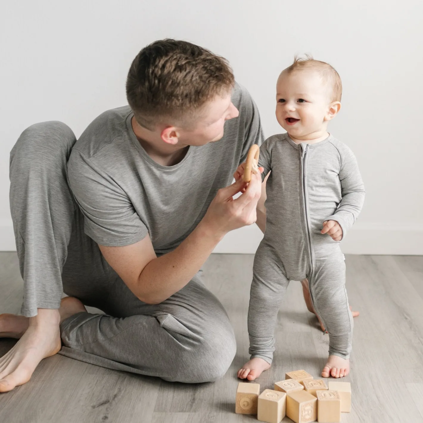 Daddy & Me|Full Family Matching<Little Sleepies Men's Pajama Pants Heather Gray