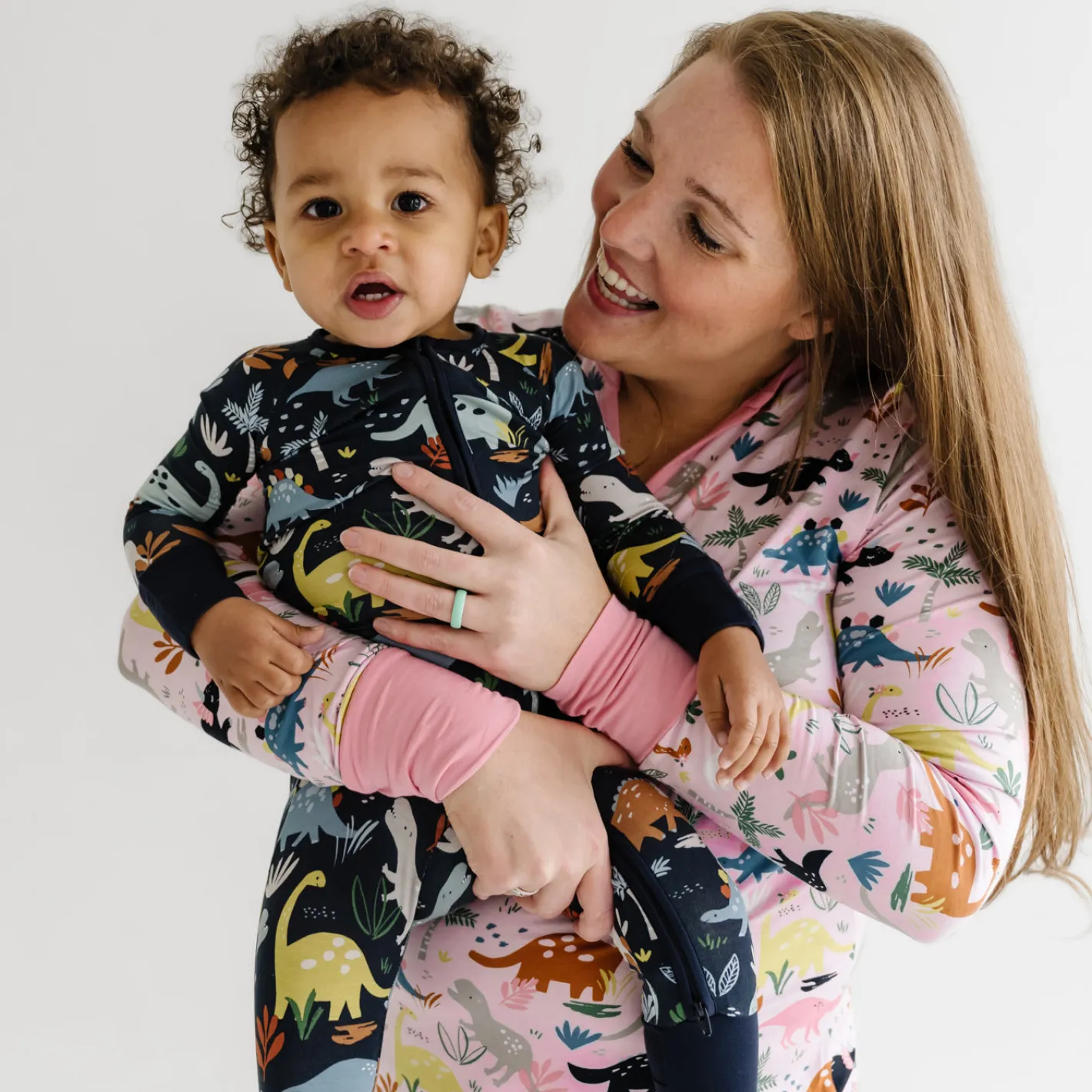 Mommy & Me|Mommy & Me<Little Sleepies Women's Pajama Top Jurassic Jungle