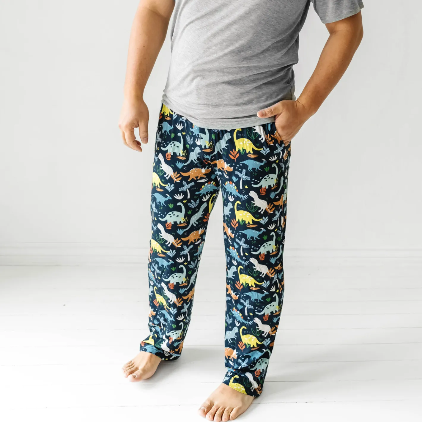 Daddy & Me|Men's<Little Sleepies Men's Pajama Pants Jurassic Jungle