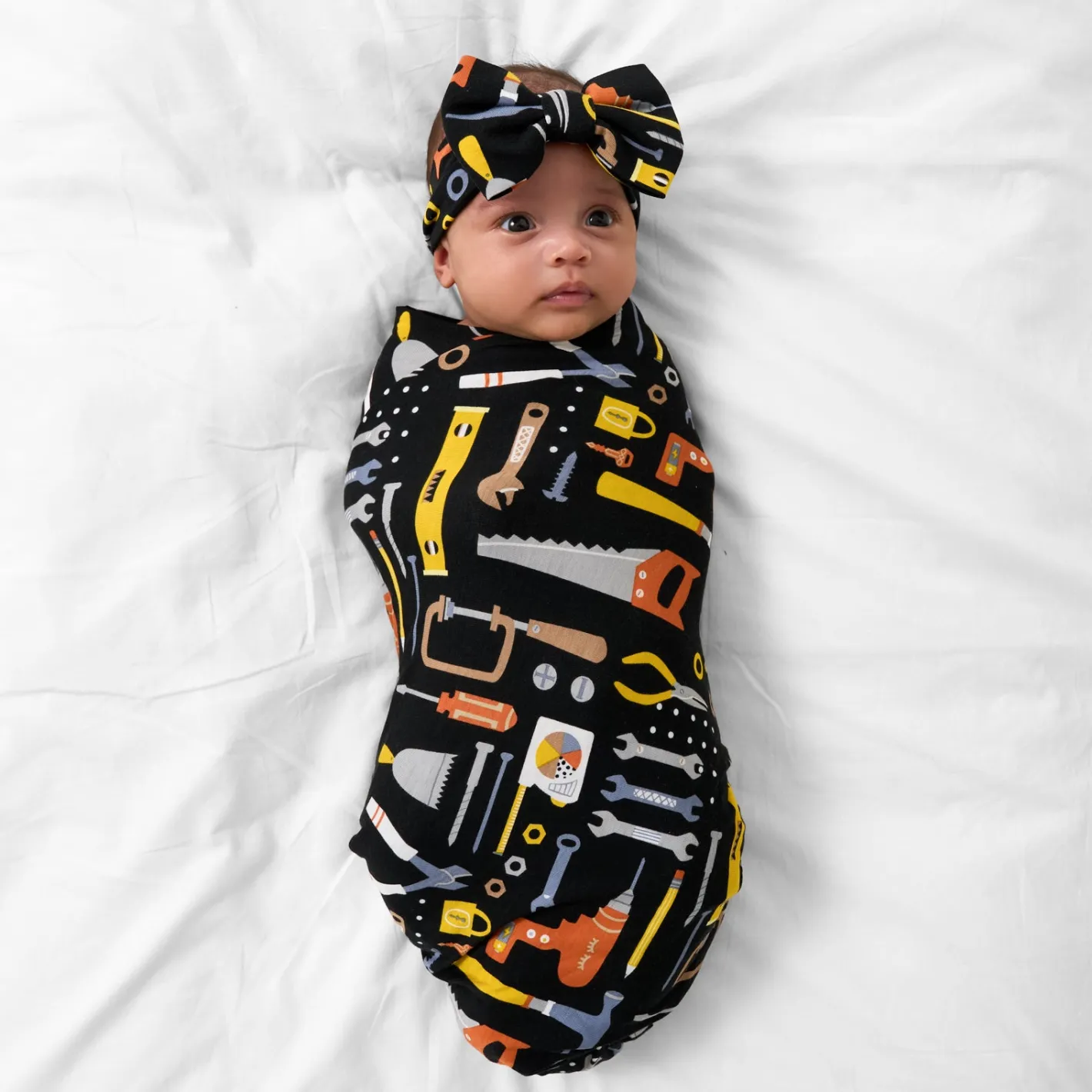 Layette|Swaddles<Little Sleepies Swaddle & Luxe Bow Headband Set Little Builders