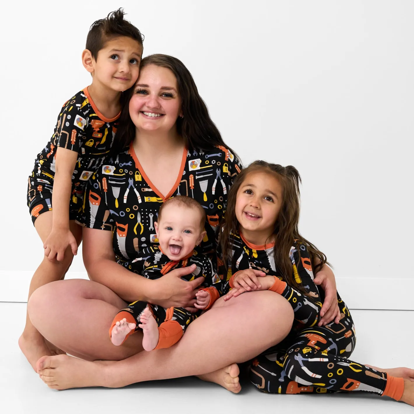 Mommy & Me|Mommy & Me<Little Sleepies Women's Short Sleeve Pajama Top Little Builders