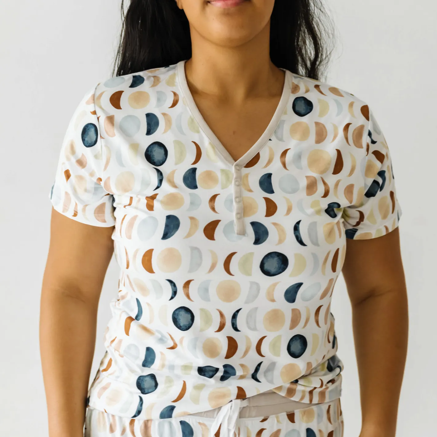 Mommy & Me|Mommy & Me<Little Sleepies Women's Short Sleeve Pajama Top Luna Neutral