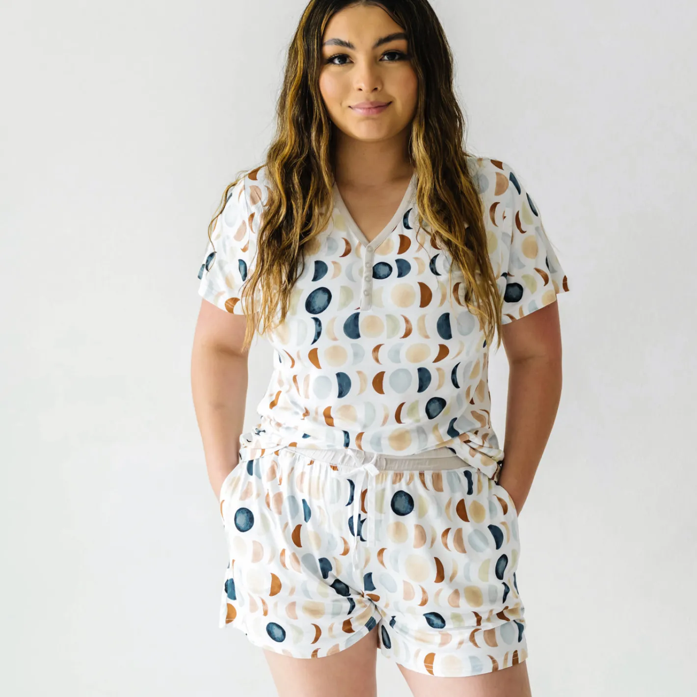 Mommy & Me|Mommy & Me<Little Sleepies Women's Short Sleeve Pajama Top Luna Neutral