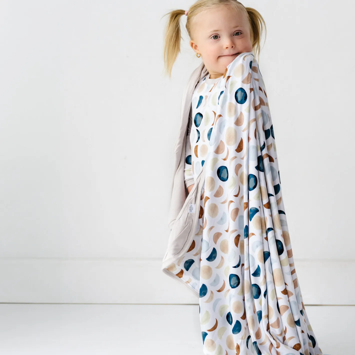 Cloud Blankets|Cloud Blankets<Little Sleepies Large Cloud Blanket® Luna Neutral
