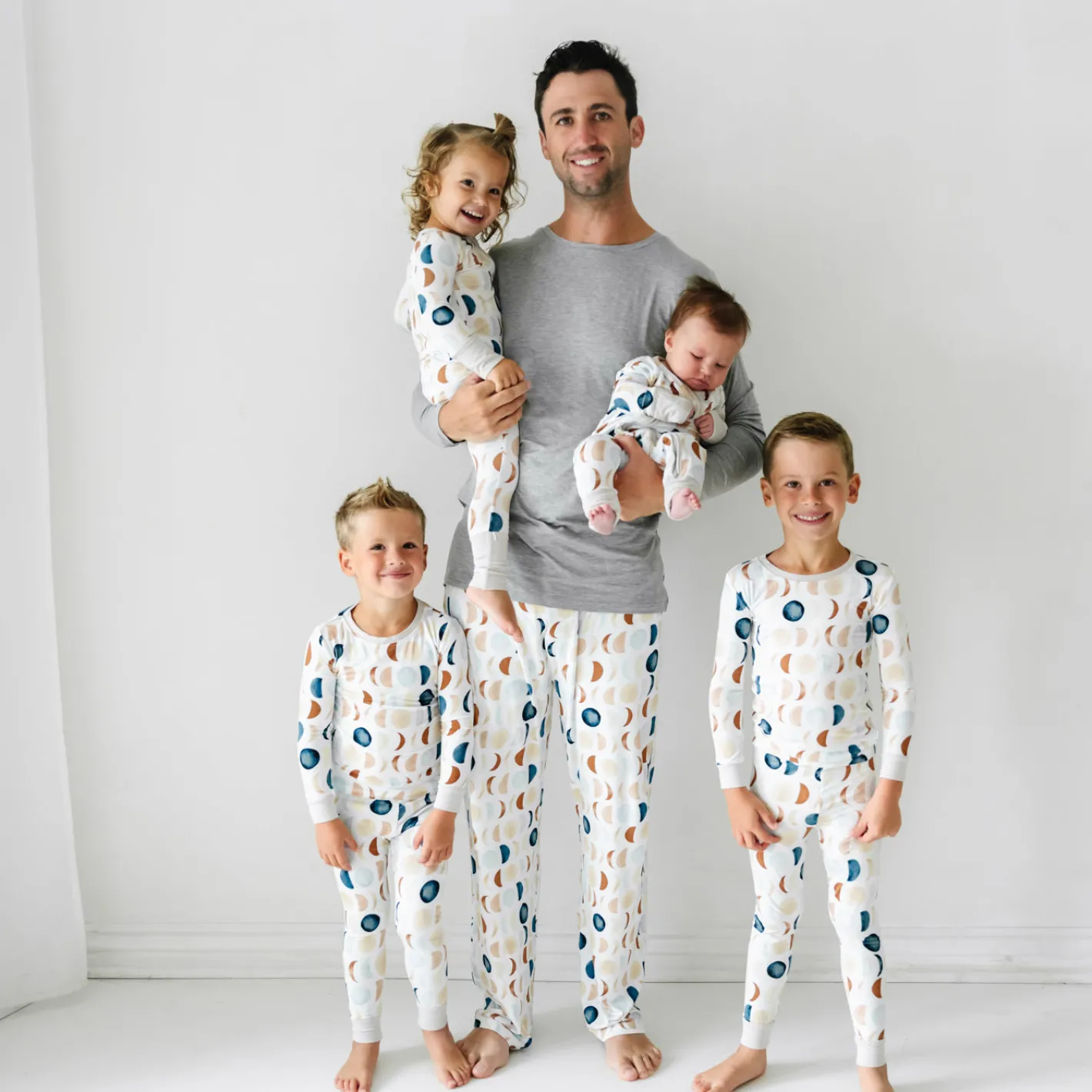 Daddy & Me|Full Family Matching<Little Sleepies Men's Pajama Pants Luna Neutral