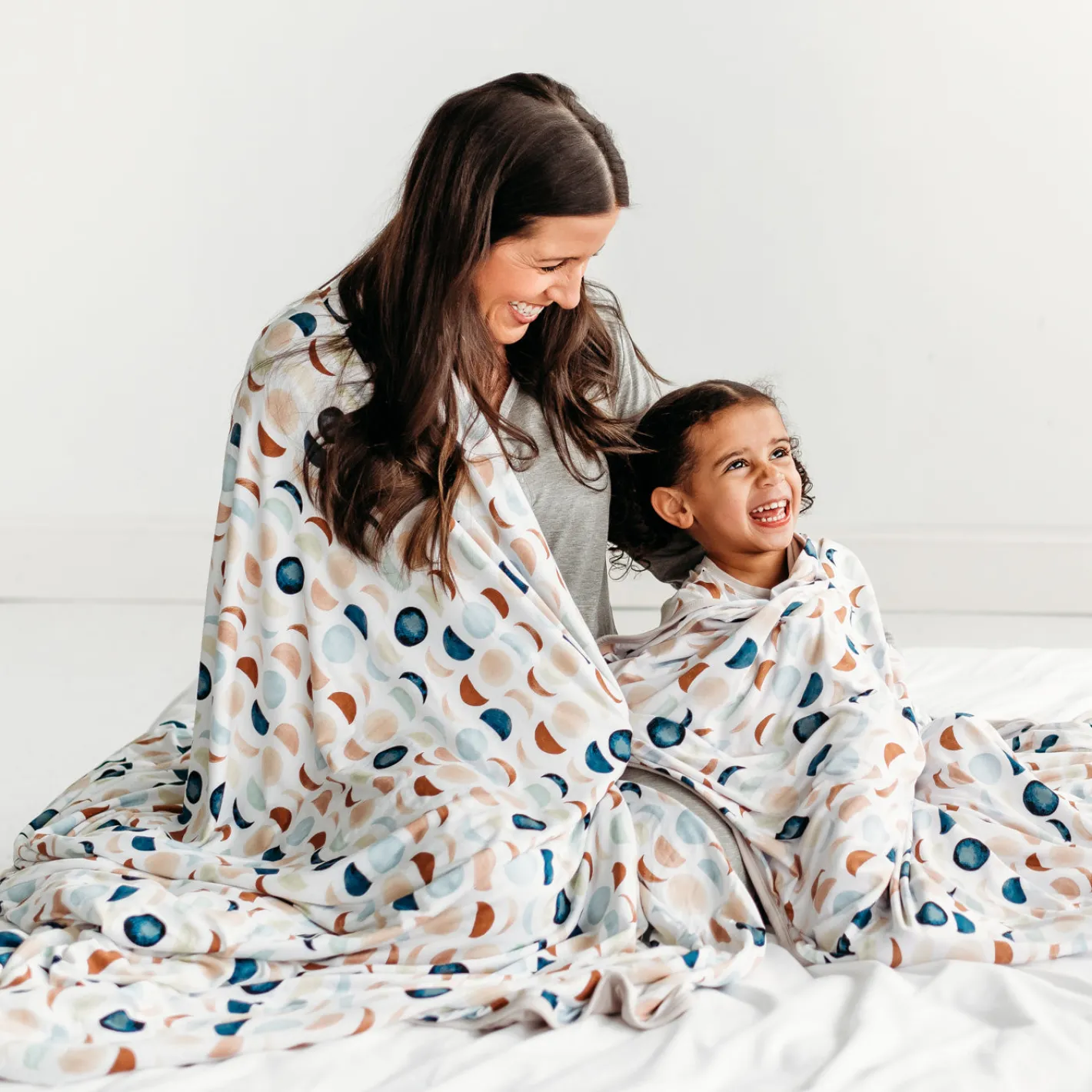 Cloud Blankets|Cloud Blankets<Little Sleepies Oversized Cloud Blanket® Luna Neutral