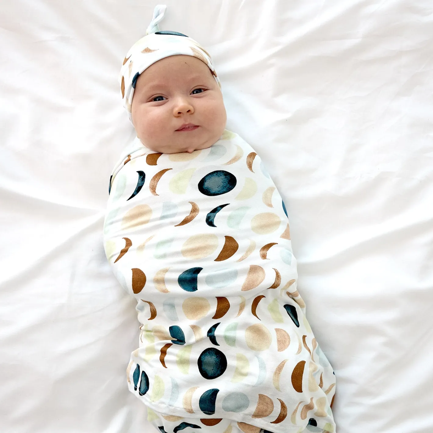 Layette|Swaddles<Little Sleepies Swaddle & Hat Set Luna Neutral