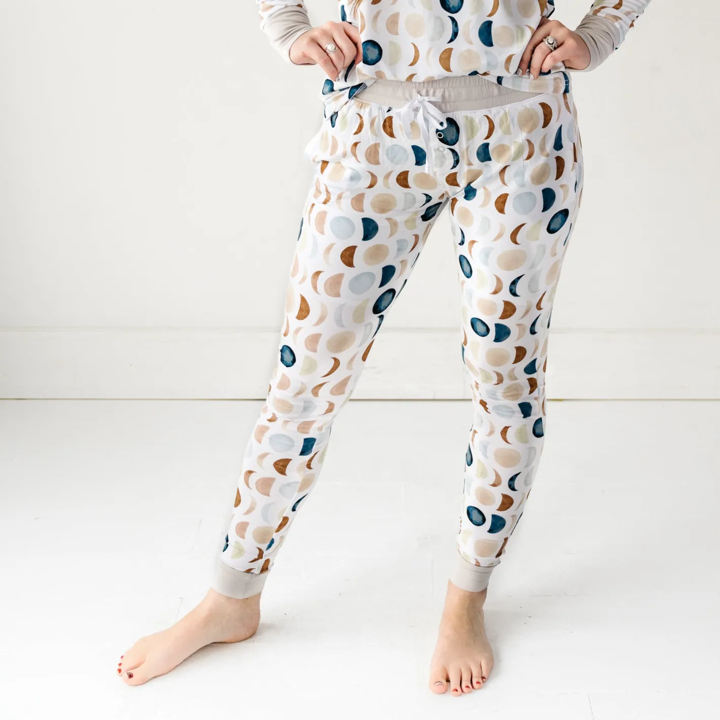 Mommy & Me|Mommy & Me<Little Sleepies Women's Pajama Pants Luna Neutral
