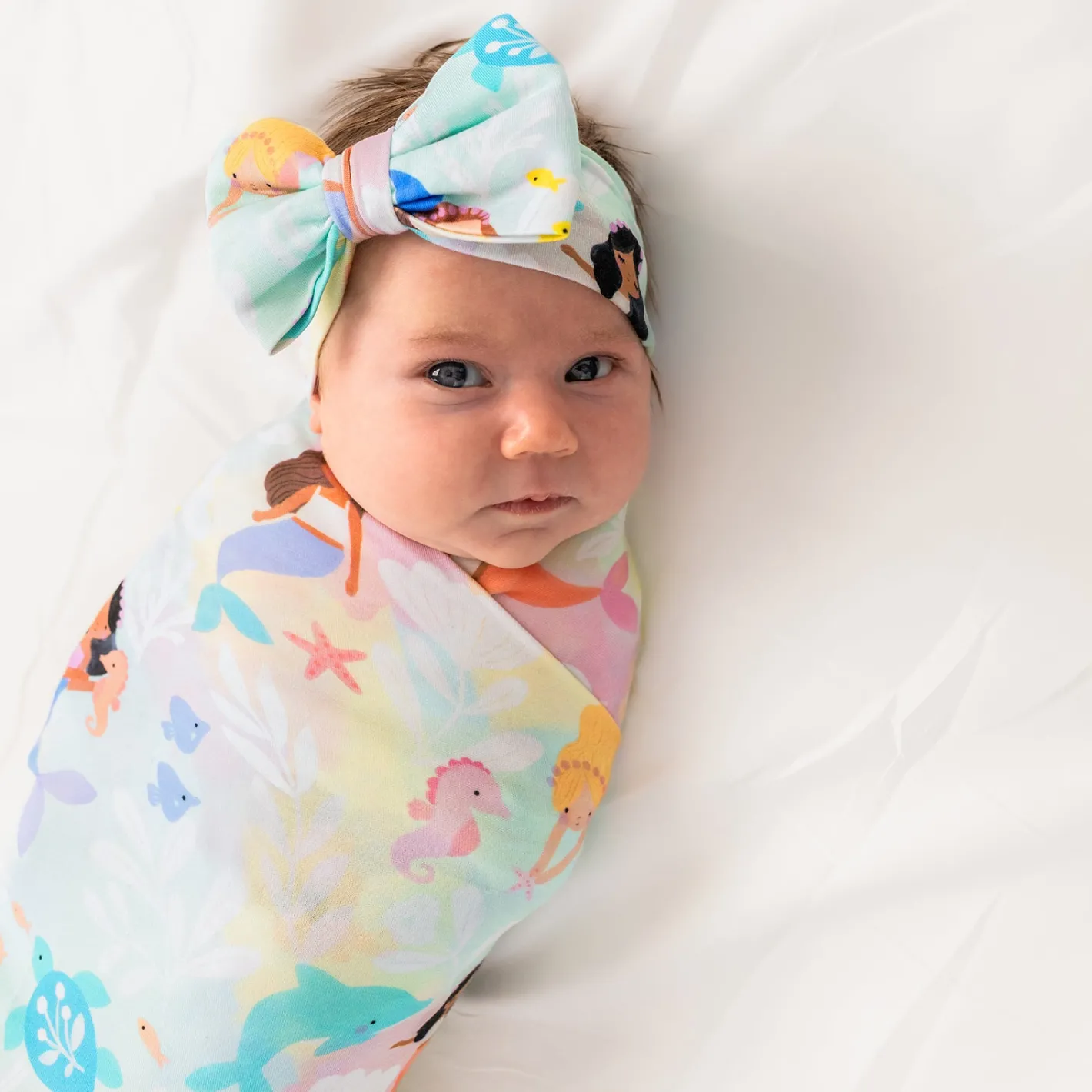 Layette|Swaddles<Little Sleepies Swaddle & Luxe Bow Headband Set Mystic Mermaids
