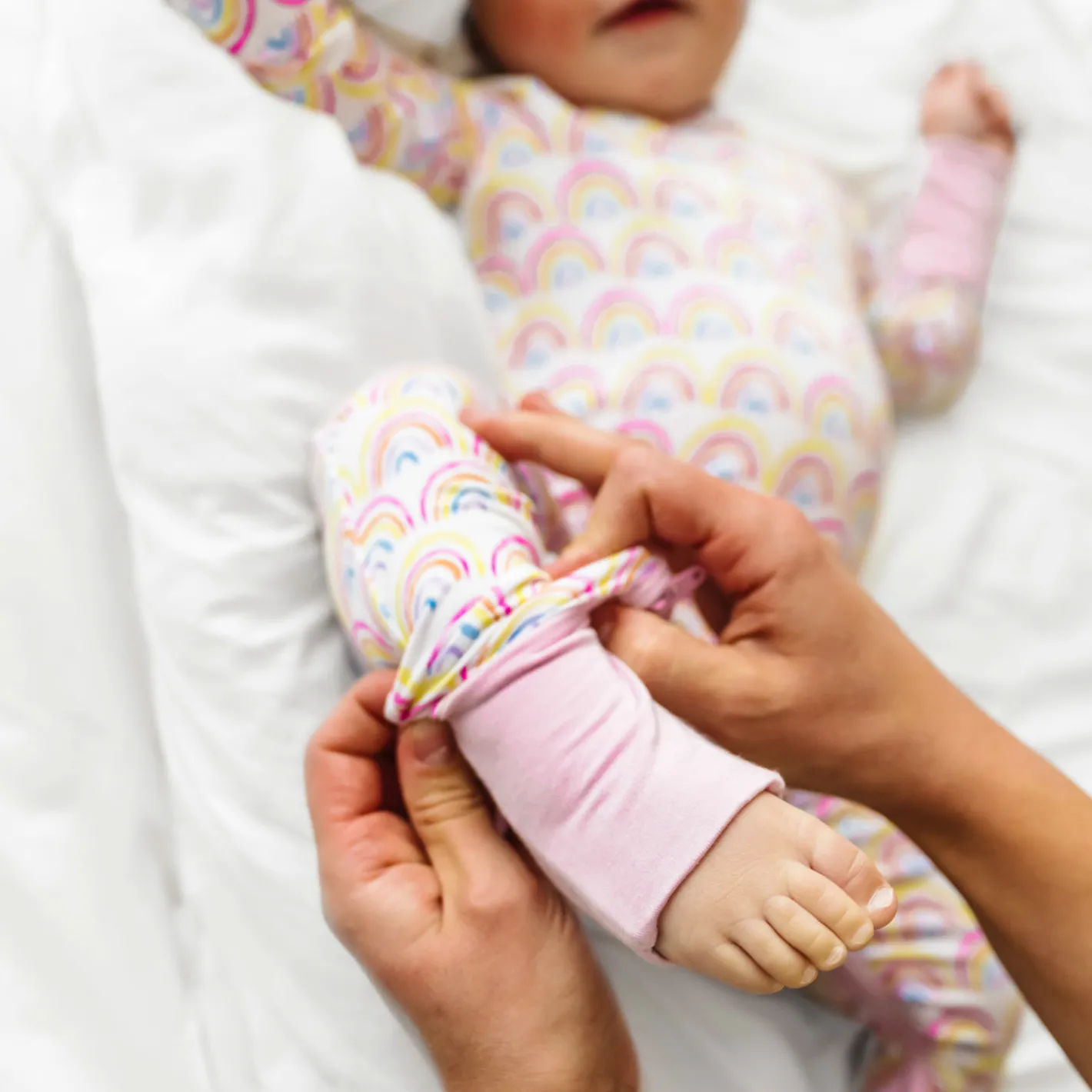 Zippies|Mommy & Me<Little Sleepies Crescent Zippy Pastel Rainbows