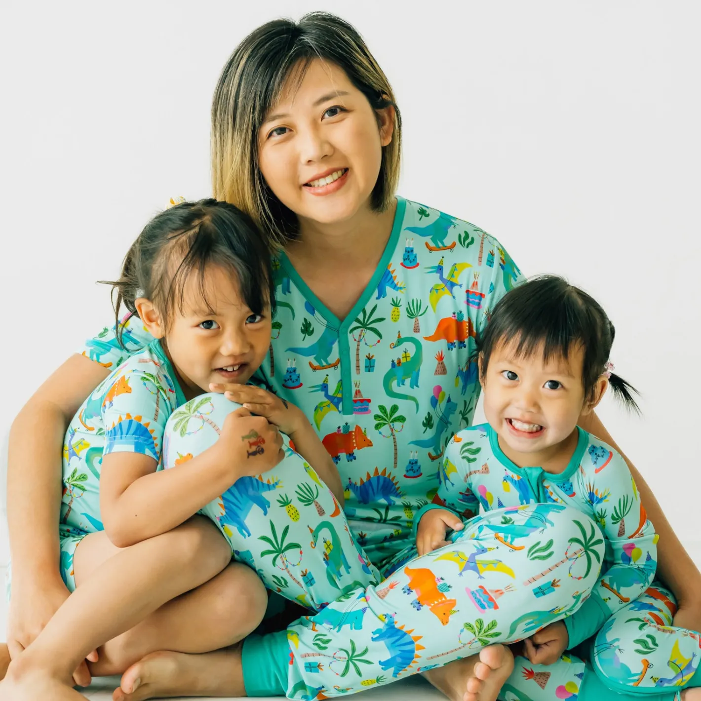 Mommy & Me|Mommy & Me<Little Sleepies Women's Short Sleeve Pajama Top Prehistoric Party
