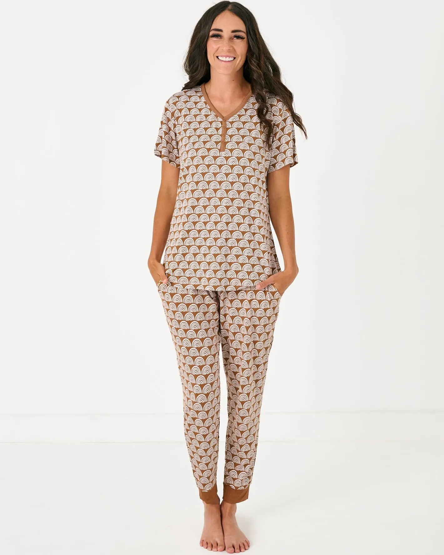 Mommy & Me|Mommy & Me<Little Sleepies Women's Short Sleeve Pajama Top Rust Rainbows