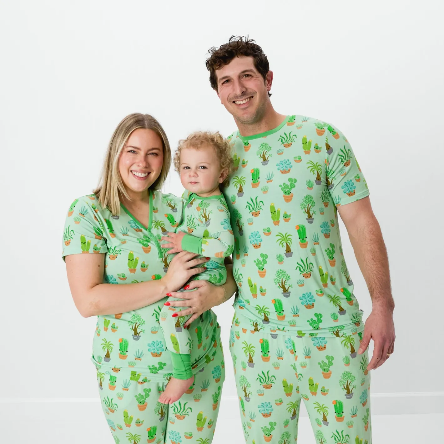 Daddy & Me|Full Family Matching<Little Sleepies Men's Short Sleeve Pajama Top Succulent Love