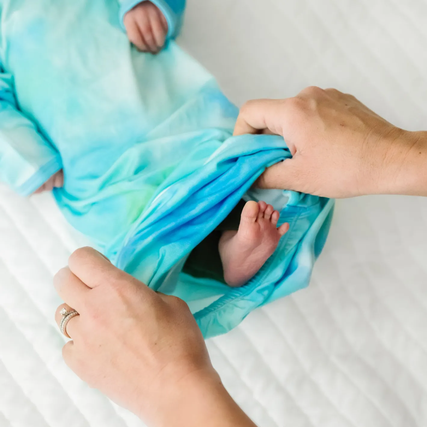 Layette|Infant Gowns<Little Sleepies Infant Gown Tidepool Watercolor