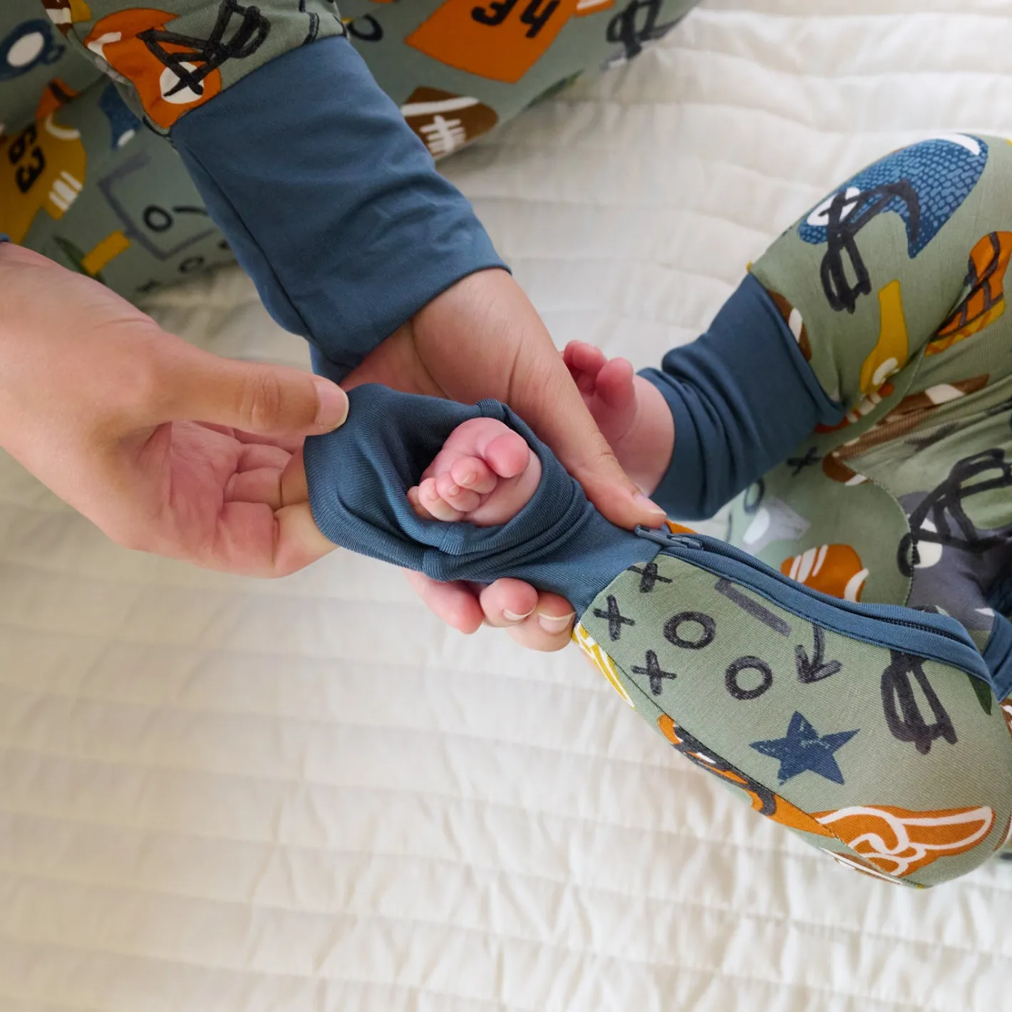 Zippies|Mommy & Me<Little Sleepies Zippy Touchdown Time